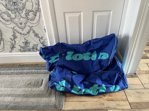 Buy & Sell Woodsetton Dudley - Photos for 2x XL holdalls