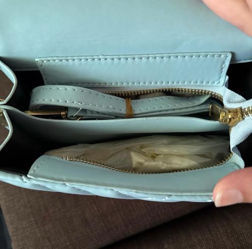 Buy & Sell The Hale North West London - Photos for Baby blue purse