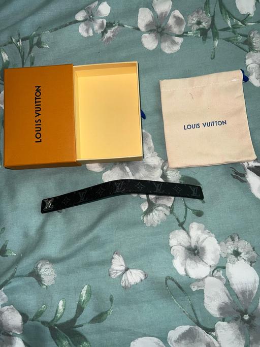 Buy & Sell King`s Cross Central London - Photos for Louis Vuitton slim monogram bracelet