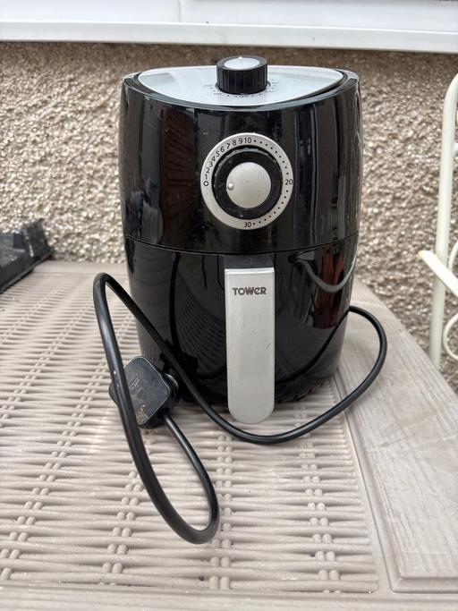 Buy & Sell Prestatyn Denbighshire - Wales - Photos for SMALL TOWER AIR FRYER