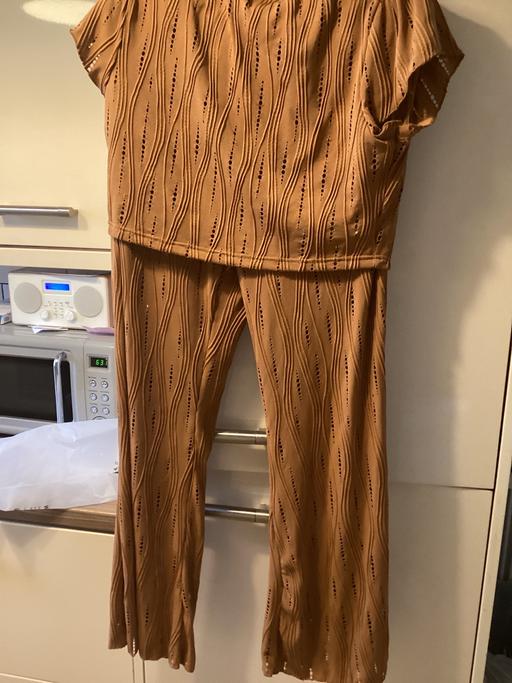 Buy & Sell Southdene Knowsley - Photos for Brand new suit top elastic pants XL