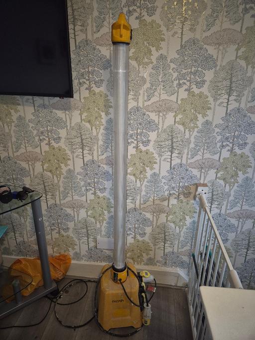 Buy & Sell Clapham South West London - Photos for Defender Uplight Stick