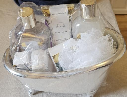 Buy & Sell Lower Sydenham South East London - Photos for Spa Luxetique 8pcs Bath Gift Set