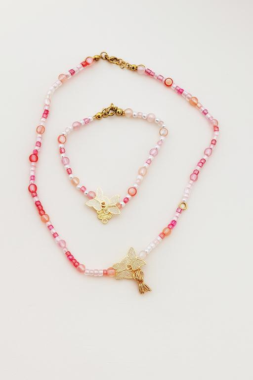 Buy & Sell Great Baddow Chelmsford - Photos for butterfly Beaded Necklace & Braclet