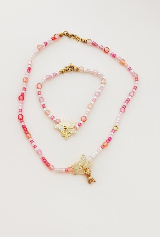 Buy & Sell Great Baddow Chelmsford - Photos for Butterfly Beaded Necklace & Bracelet