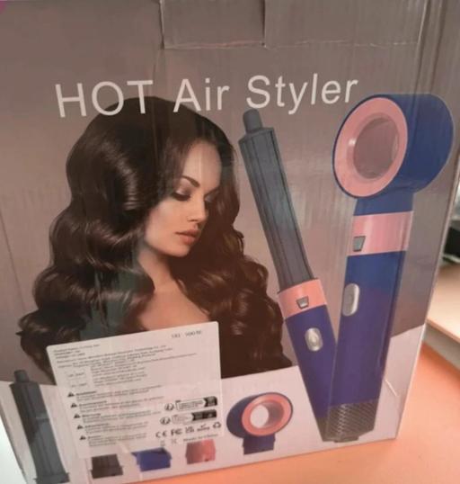 Buy & Sell Hounslow West London - Photos for 5 In 1 Curling Stick Set, With 2 Curlers