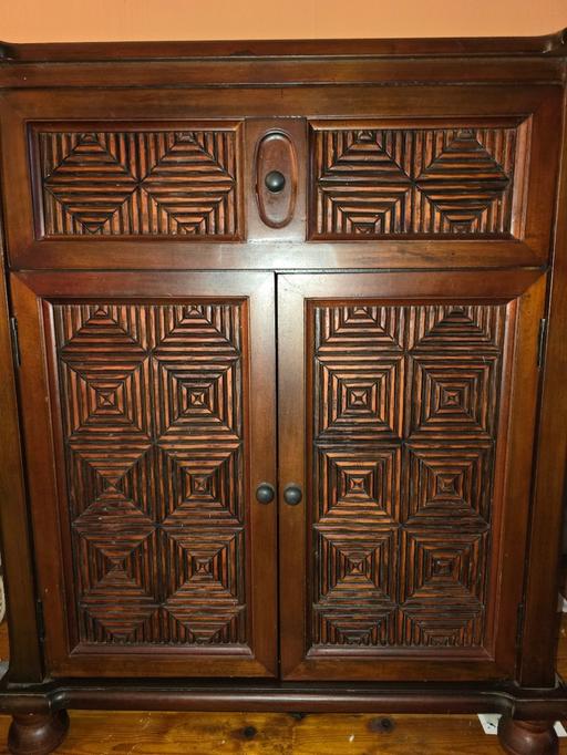 Buy & Sell Gravesend Gravesham - Photos for Solid wood drawer cabinet