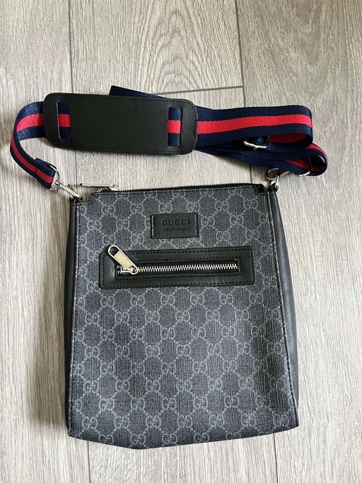 Buy & Sell Stoke Hill Exeter - Photos for Men’s Crossbody Bag