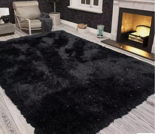 Buy & Sell Holme Wood Bradford - Photos for New large black fluffy rug