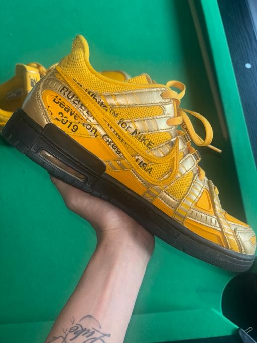 Buy & Sell Tollcross Glasgow - Photos for University gold off-white rubber dunk