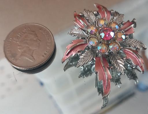 Buy & Sell Thatto Heath Saint Helens - Photos for Vintage aurora borealis & enamel brooch