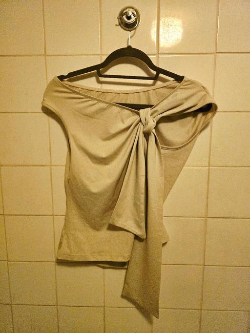 Buy & Sell Greenwich South East London - Photos for Shein Asymmetrical Top with Knot Detail New