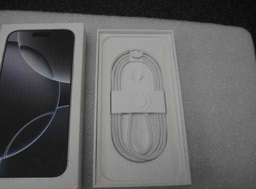 Buy & Sell Thorpe Saint Andrew Broadland - Photos for Apple I phone 16 pro max silver