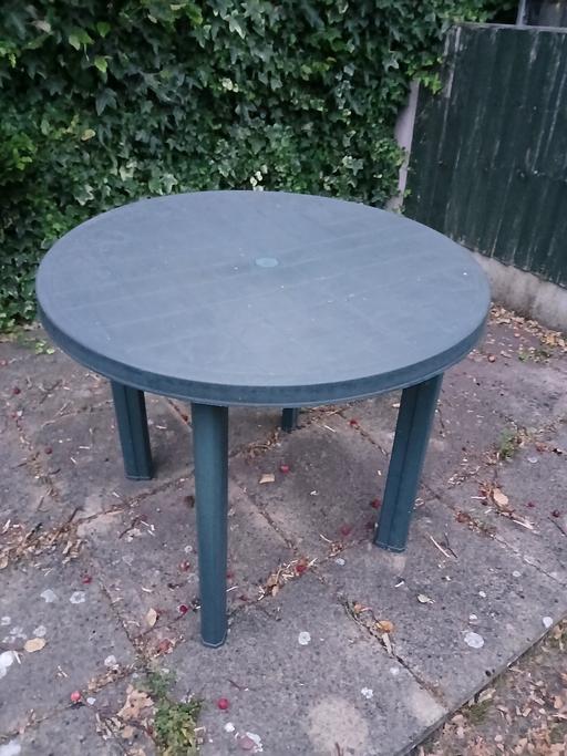 Buy & Sell Wedges Mills South Staffordshire - Photos for GREEN CIRCULAR 4 SEATER PAID £39.99 BARGAIN