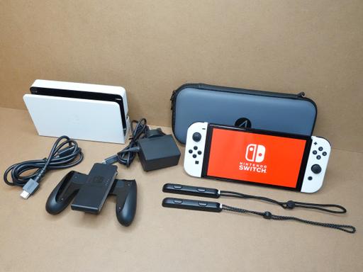 Buy & Sell Ravenscourt Park Station Hammersmith and Fulham - Photos for Nintendo Switch OLED White Edition Console