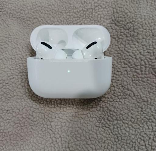 Buy & Sell Leicester Leicestershire - Photos for AirPods Pro 2nd Gen MagSafe
