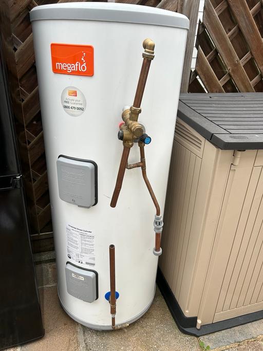 Buy & Sell Theydon Bois Epping Forest - Photos for Megaflo Hotwater Tank