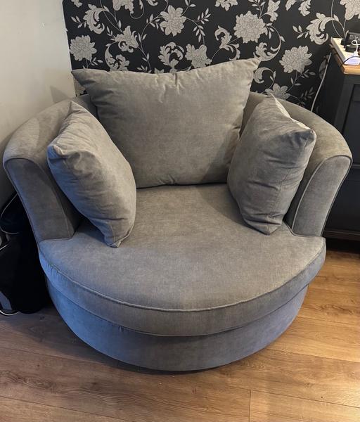 Buy & Sell Kirkby-in-Ashfield Ashfield - Photos for DFS Grey Spinning Cuddle Chair