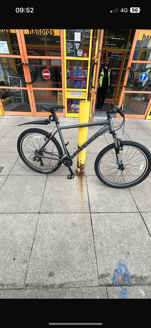 Buy & Sell Nine Elms South West London - Photos for Bycicle