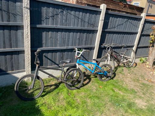 Buy & Sell Hounslow Town Centre Hounslow - Photos for Bikes - 3x bike and 4x helmets