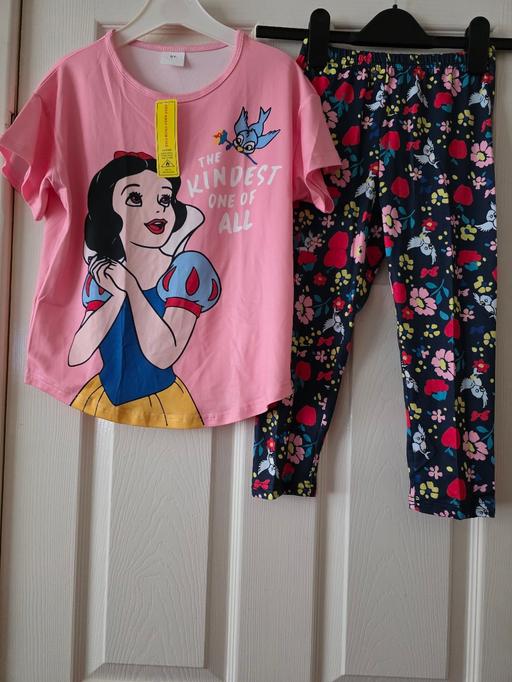 Buy & Sell Blackpool Town Centre Blackpool - Photos for Snow White leggings & t shirt age 6 yrs BNWT