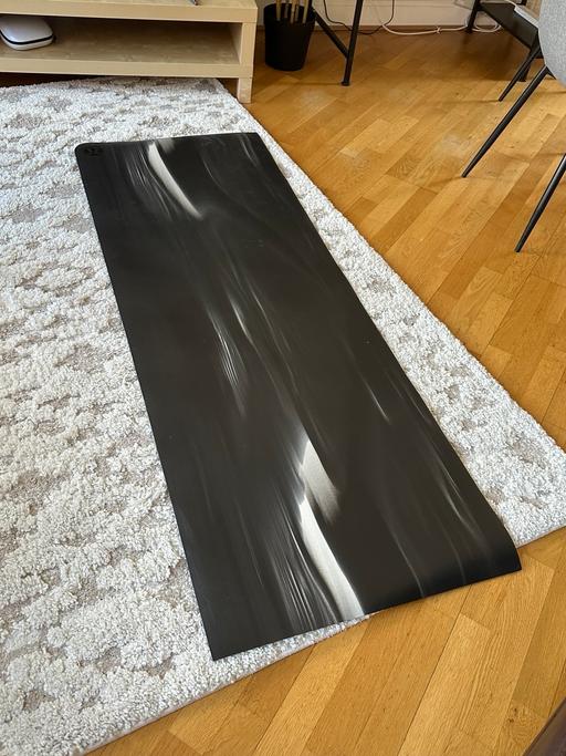 Buy & Sell Lambeth South East London - Photos for Lululemon yoga mat 5mm