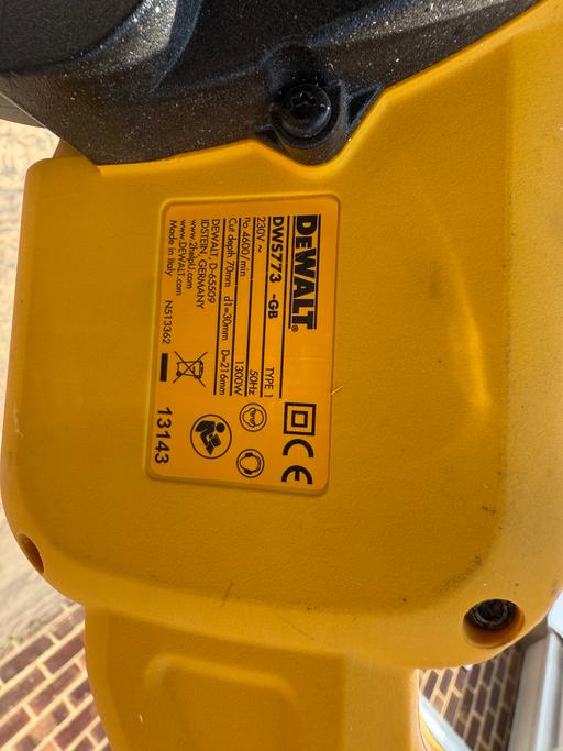 Buy & Sell Gomeldon Wiltshire - Photos for DeWalt DWS773 sliding mitre saw