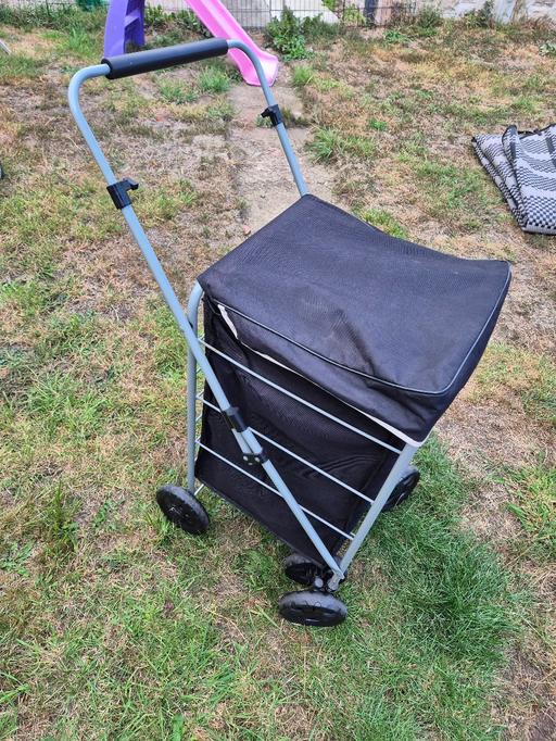 Buy & Sell Yew Tree Estate Sandwell - Photos for shopping trolley