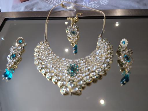 Buy & Sell Catherine-De-Barnes Solihull - Photos for jewellery set