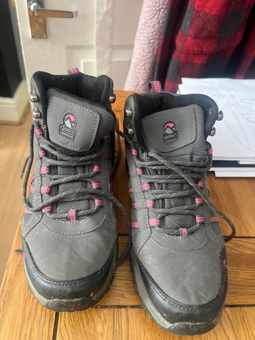 Buy & Sell Amblecote Dudley - Photos for Ladies walking shoes size 6