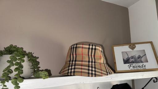 Buy & Sell Amberstone Wealden - Photos for Men’s Burberry Nova Check Bucket Hat