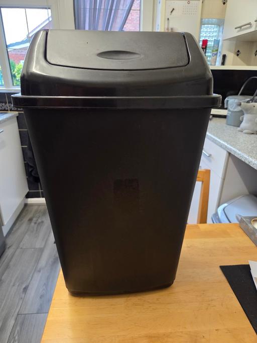Buy & Sell Ocker Hill Sandwell - Photos for Flip Top Bin