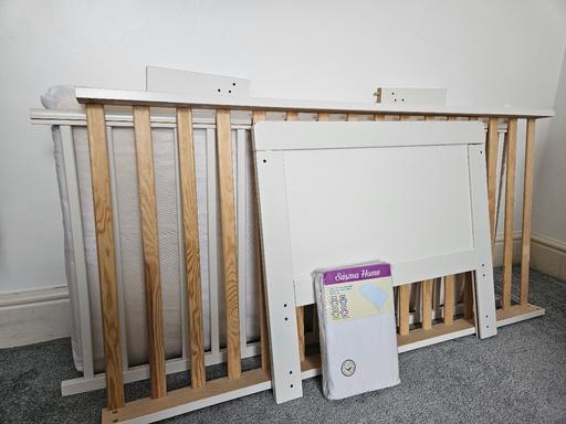 Buy & Sell Birmingham New Street Birmingham - Photos for Little Acorns Milano Cot Bed – White & Oak +