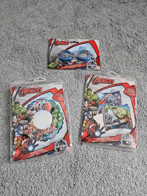 Buy & Sell Sparkhill Birmingham - Photos for Boy's Avengers swim goggles, arm bands, ring