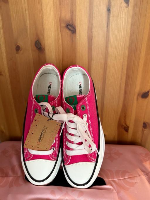 Buy & Sell Kings Heath Birmingham - Photos for HEAVENLY FEET LACED SHOE - FUSHIA - SIZE 6/40