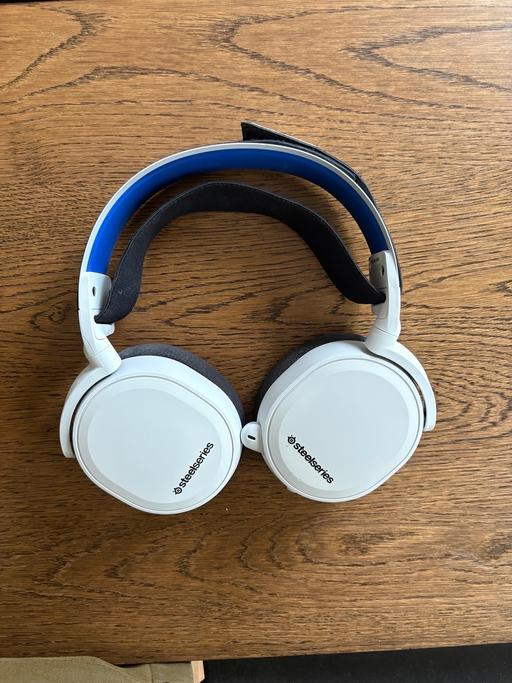 Buy & Sell Shenfield Brentwood - Photos for SteelSeries Arctis 7 White Gaming Headset