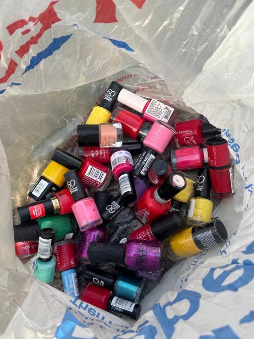 Buy & Sell Romford Havering - Photos for Bag of nail polish