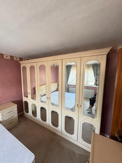Buy & Sell Rush Green Barking and Dagenham - Photos for Vintage Bedroom wardrobe and bedside drawers