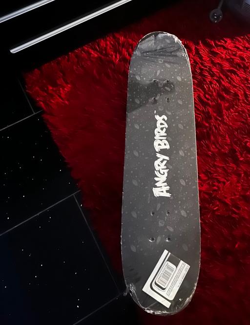 Buy & Sell Beckton East London - Photos for Angry Birds skateboard