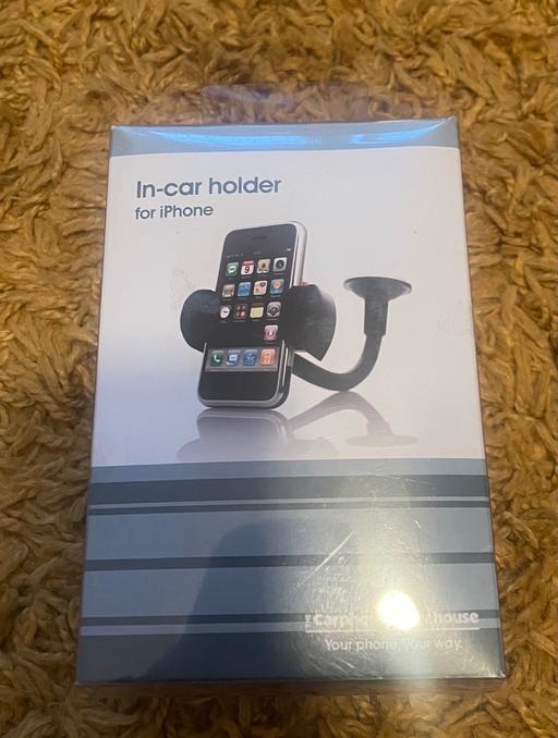 Vehicles Oldbury Sandwell - Photos for New! iPhone in-car holder