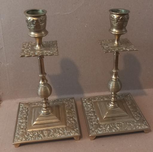 Buy & Sell Thatto Heath Saint Helens - Photos for Antique English Pair Brass Turned Candlestick
