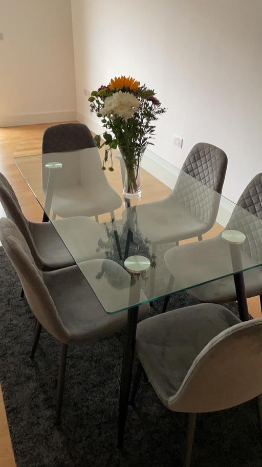 Buy & Sell Hatch End Harrow - Photos for 6 seater dining table with chairs
