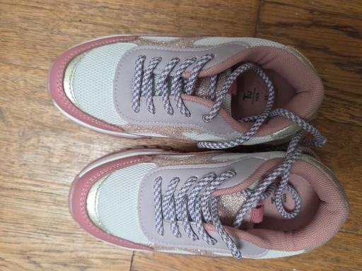 Buy & Sell Hampstead North West London - Photos for girls trainers size uk11 child