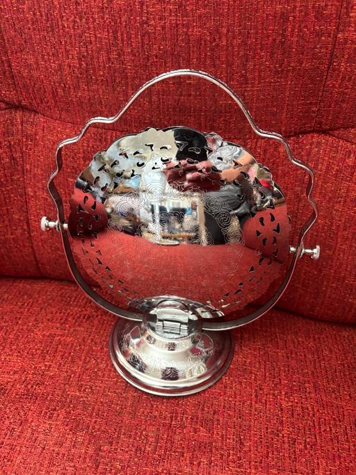 Buy & Sell Kidbrooke South East London - Photos for Vintage folding metal cake sandwich stand
