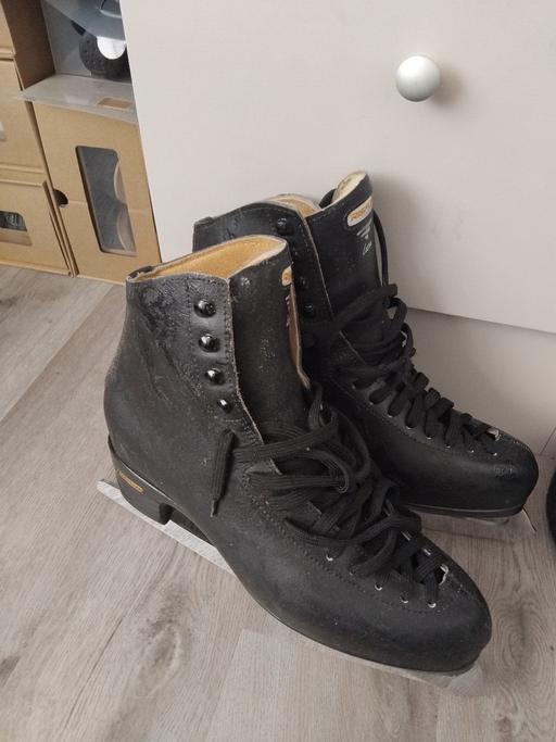 Buy & Sell Upper Hartfield Wealden - Photos for men's size 11 mens figure skates