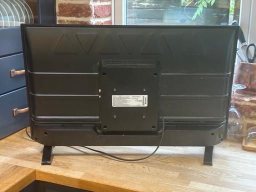 Buy & Sell Wareside East Hertfordshire - Photos for 32inch smart tv