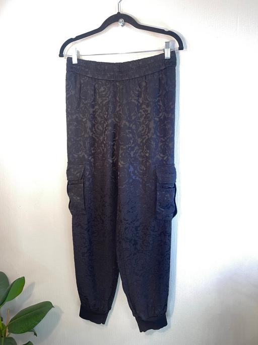 Buy & Sell Gipton Leeds - Photos for Damask Floral Embossed Cargo Trousers UK S/M