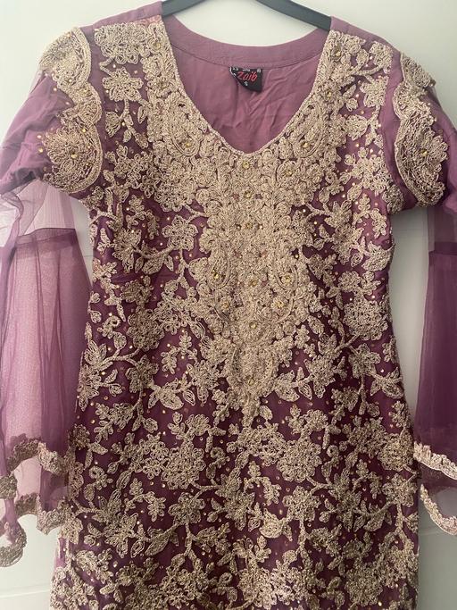 Buy & Sell Leicester Leicestershire - Photos for Blush pink embroidered Asian outfit 3 piece