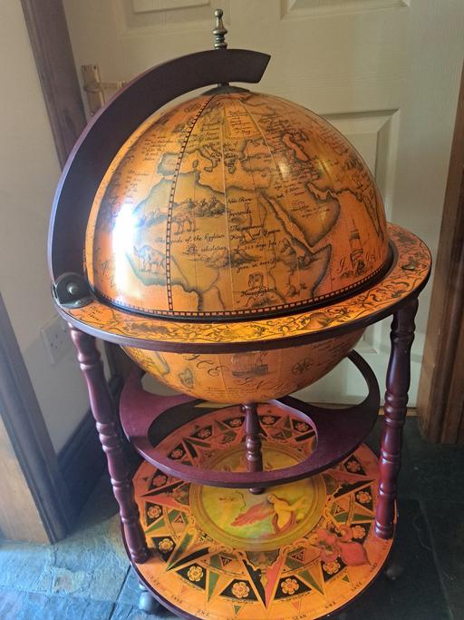 Buy & Sell Wombourne South Staffordshire - Photos for Large world globe drinks trolley