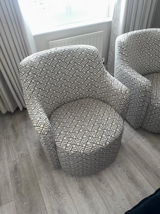 Buy & Sell Speke Liverpool - Photos for 2 Swivel Chairs Black & White